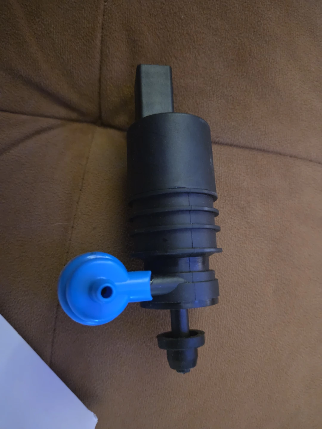 Windshield Washer PumpOEM# 8260A059, 8260A021, 8260A082 - photo 3