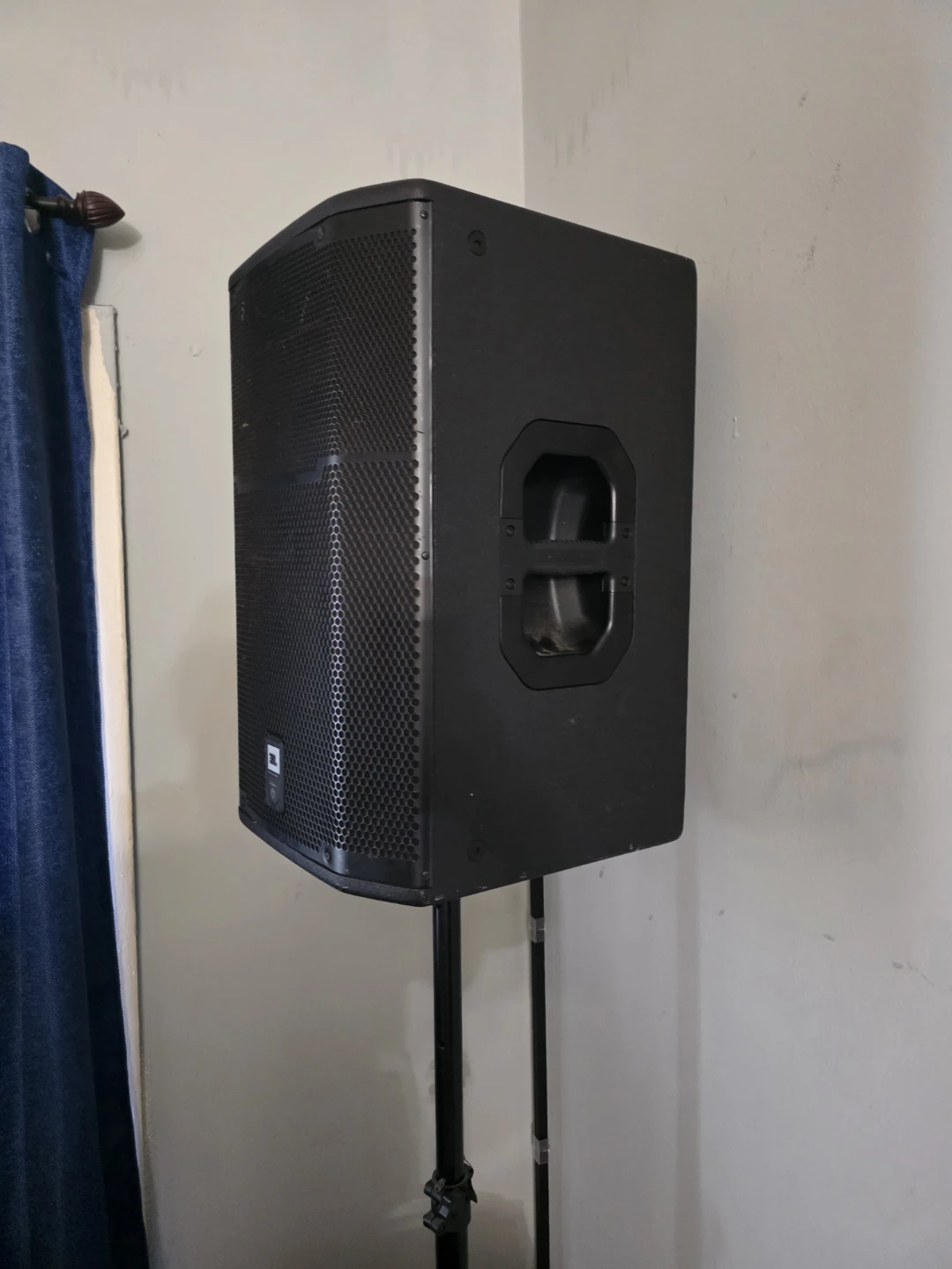 JBL PRX615M Professional Speaker - photo 2