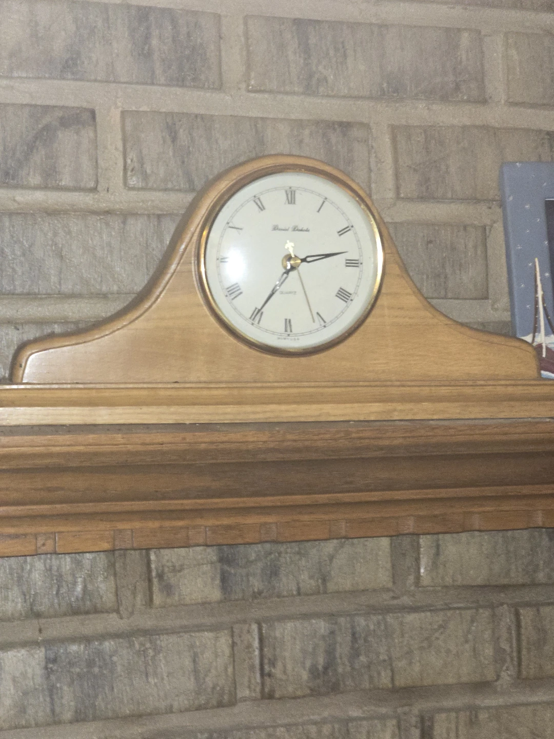 Daniel Dakota Quartz Mantel Clock