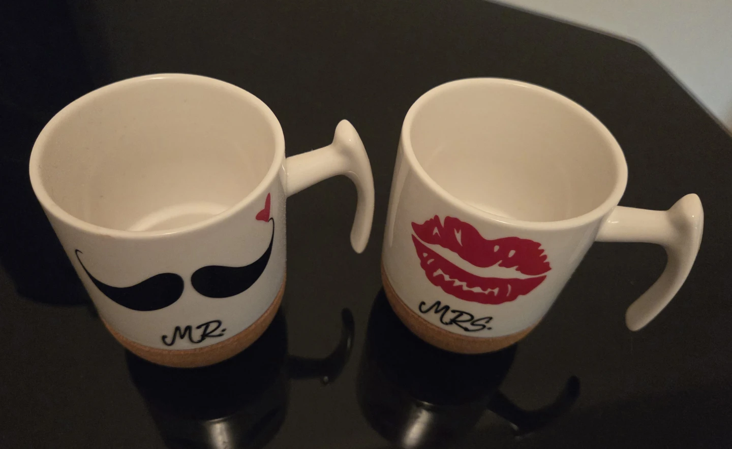 Mr. and Mrs. Couple Mug Set - no box - photo 2