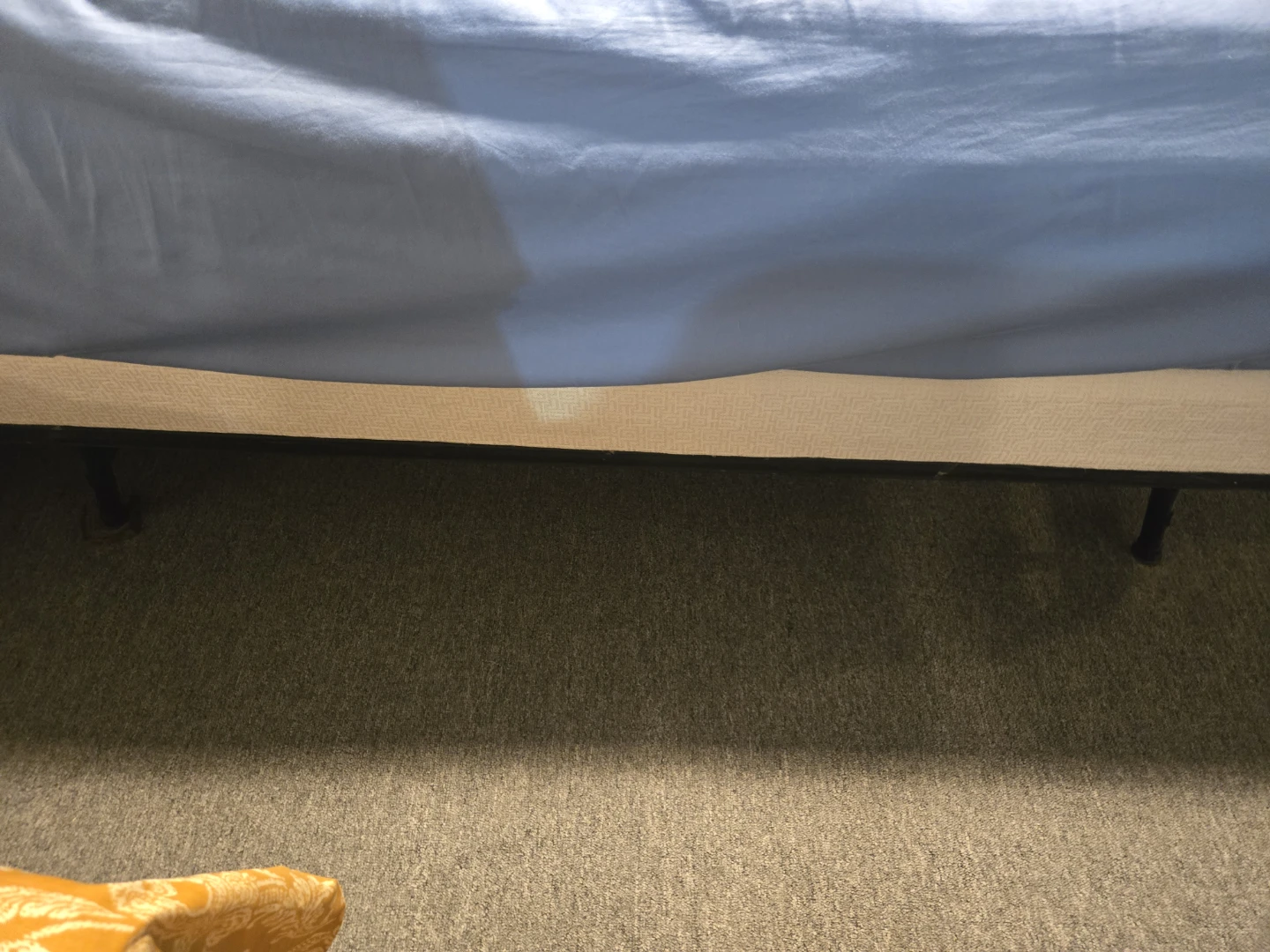 Queens size bed frame and mattress box - photo 5