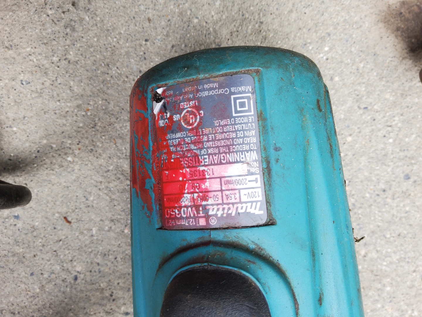 Makita TW0350 Impact Wrench - photo 2