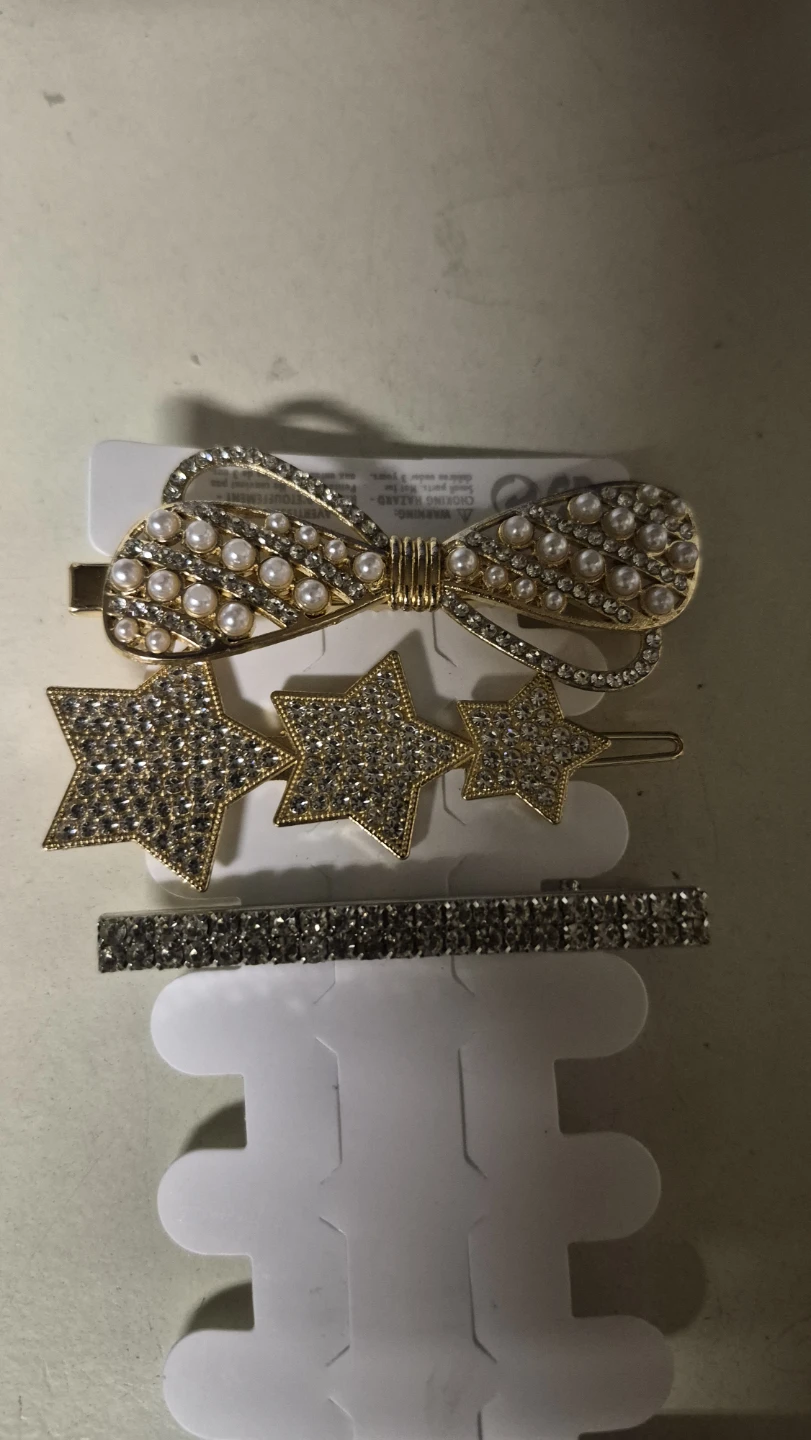 🏈Claire's Club rhinestone and pearl hair clip set