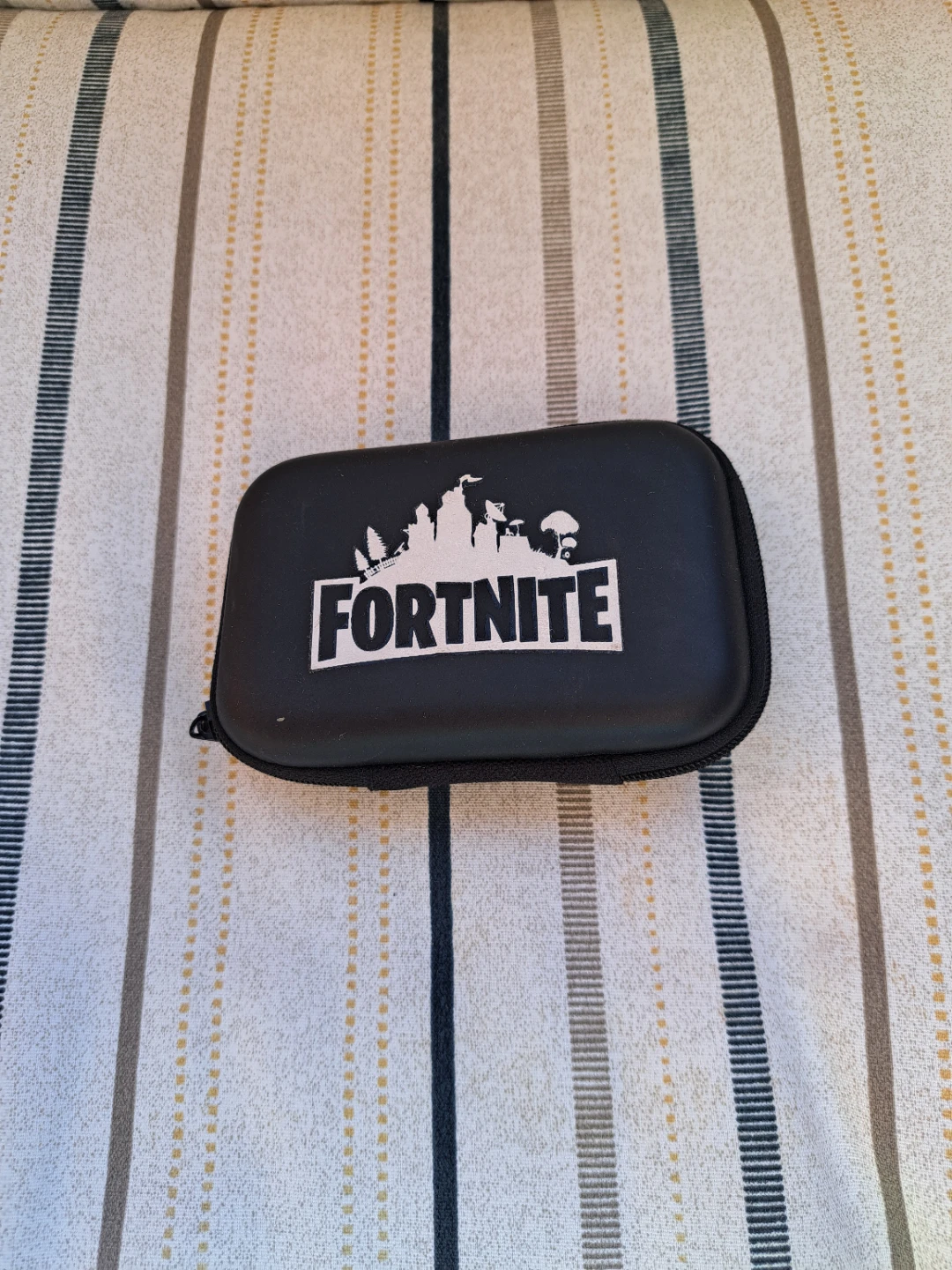Fortnite Black Zippered Case