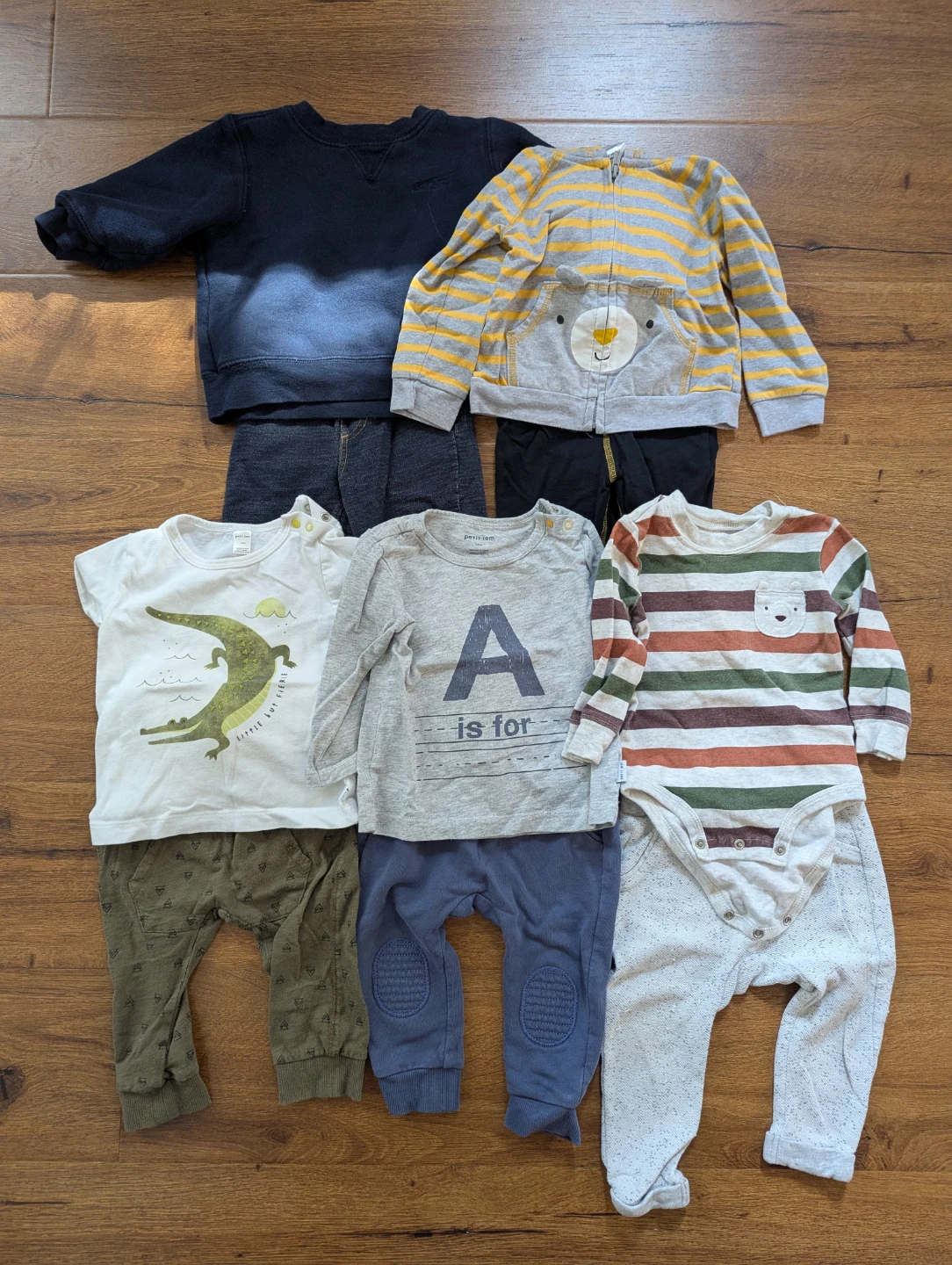 Baby clothing lot