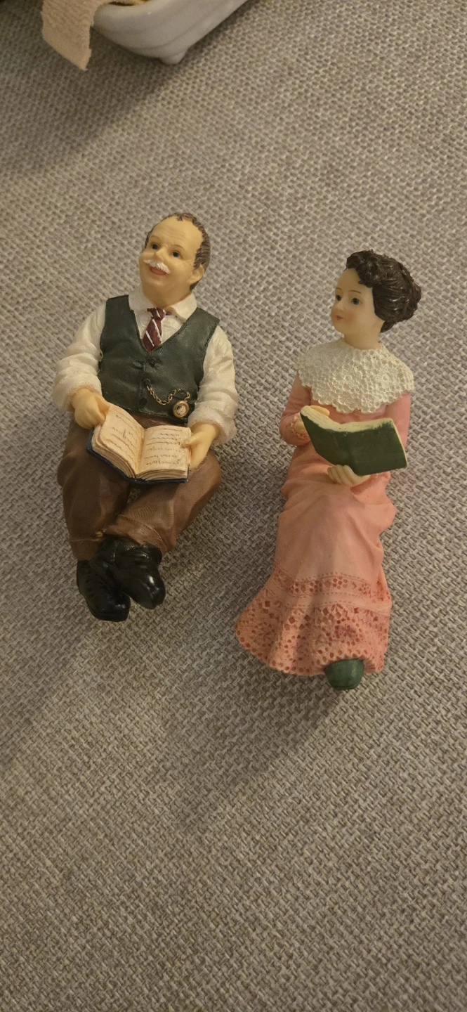 Large Collection of Miniature Dollhouse Furniture and Items - photo 4