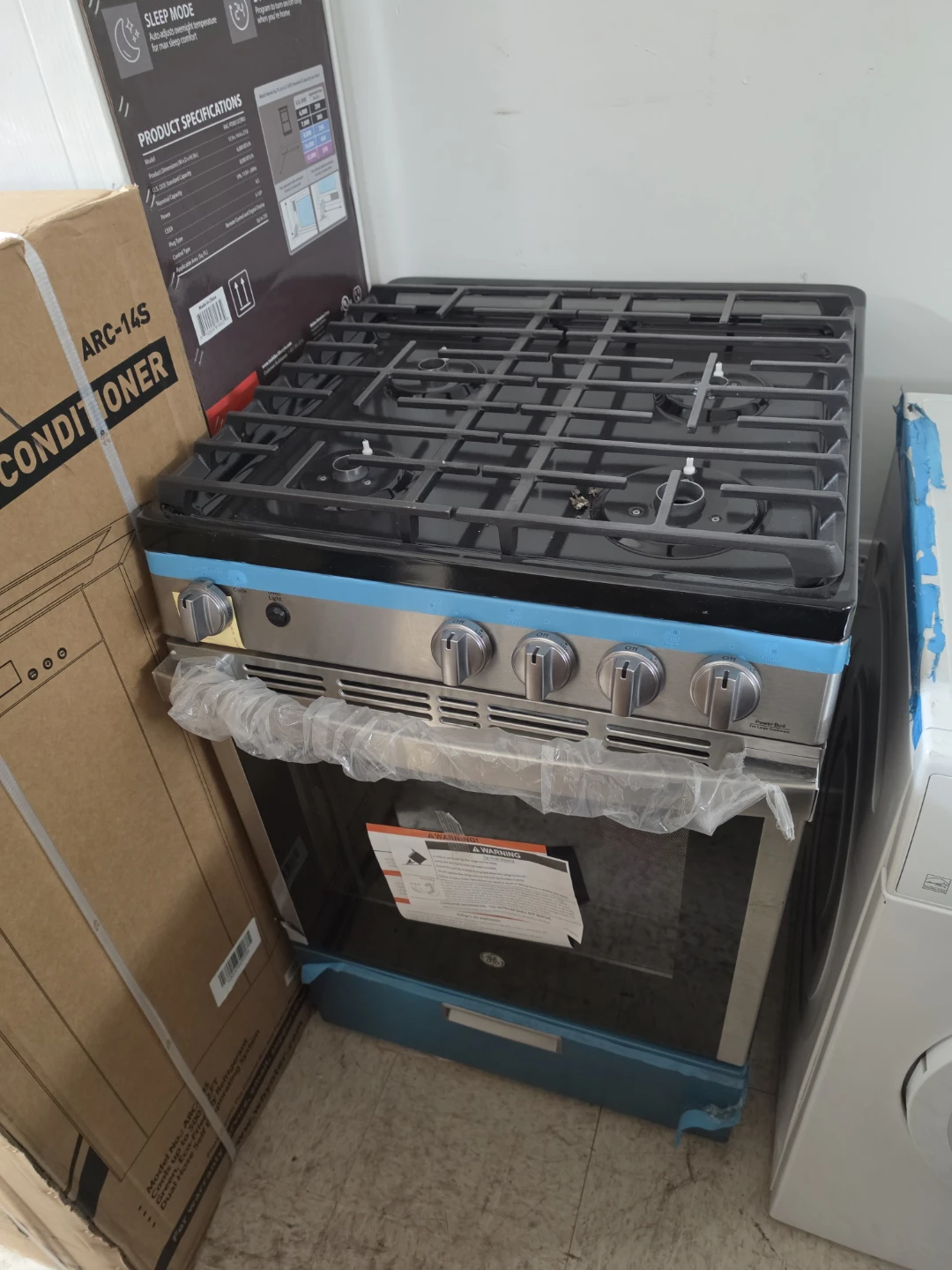 GE 24in Stainless Steel Gas Range JAS640RMSS