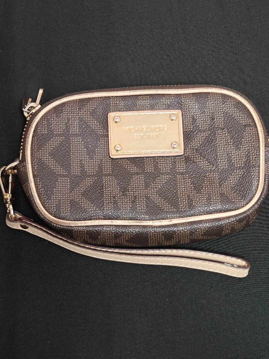 Michael Kors Wristlet