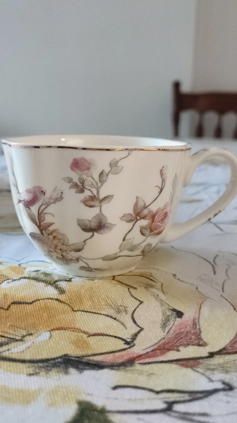 Floral pattern teacup