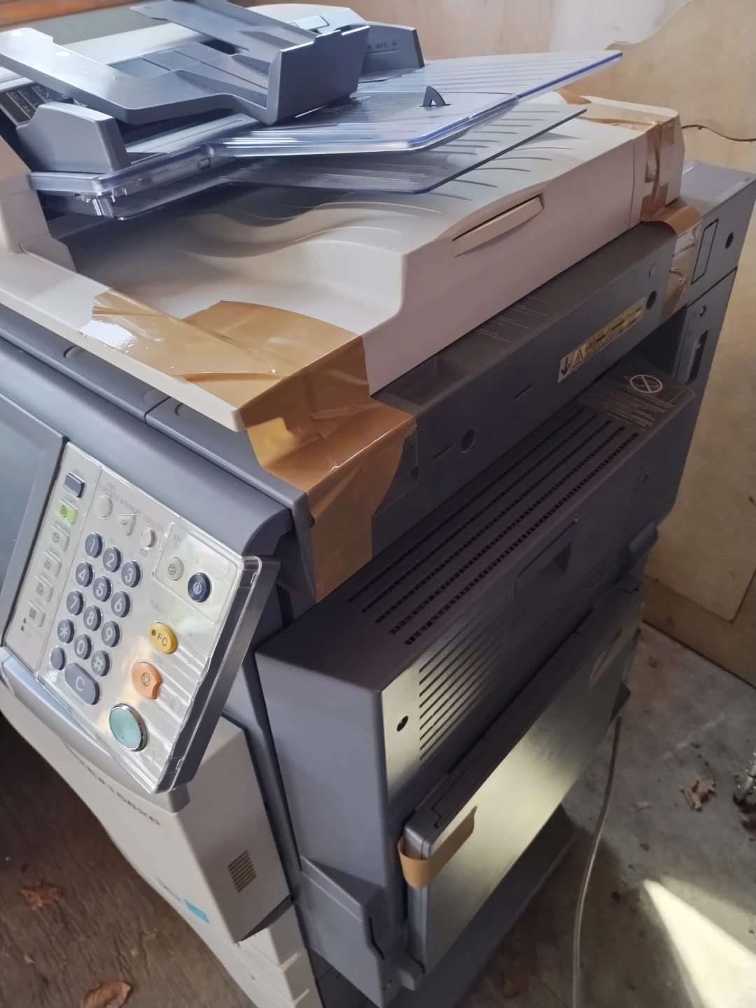 Toshiba e-STUDIO 2830c Photocopier - photo 3