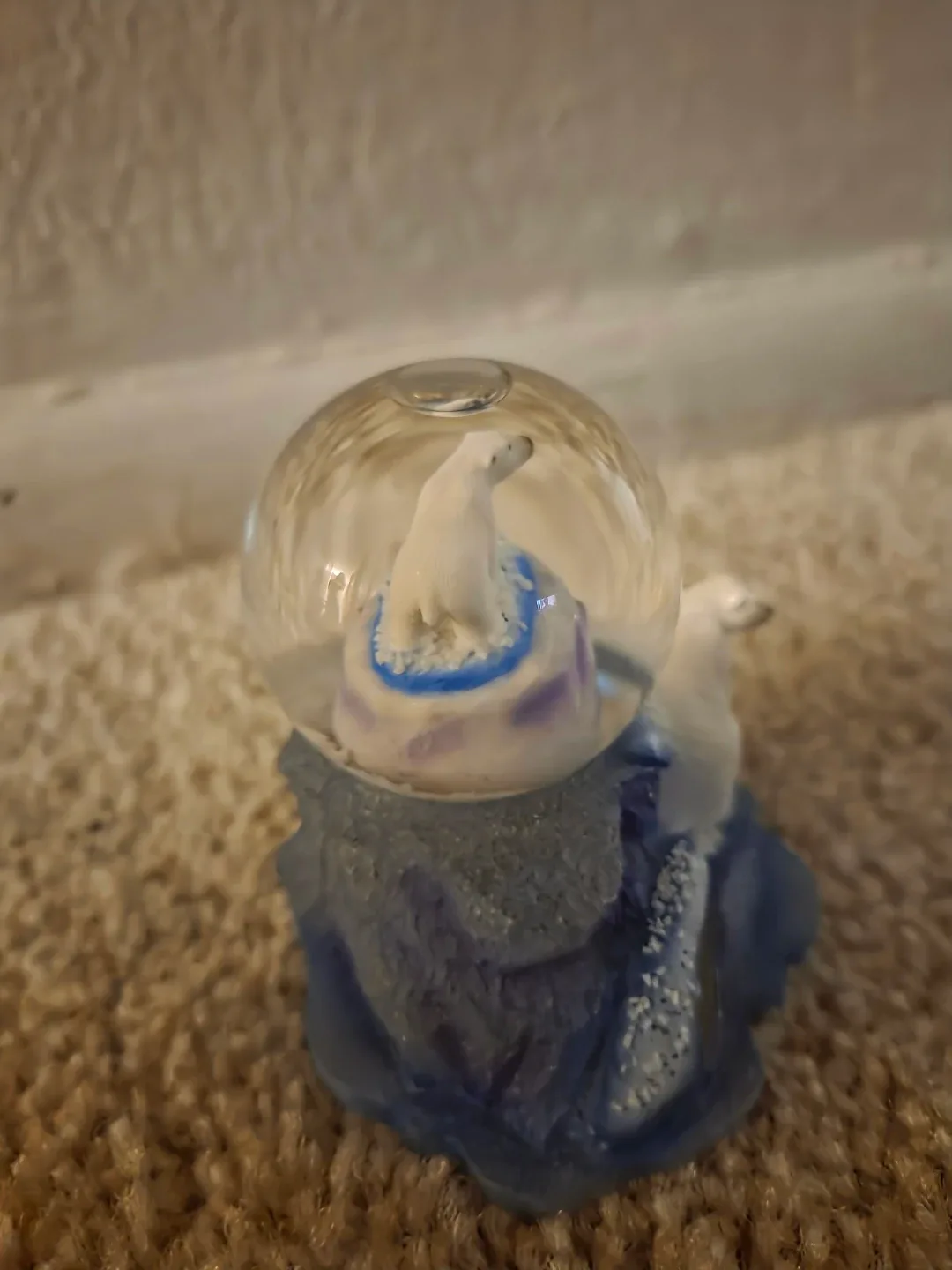 SeaWorld Polar Bear Snow Globe - photo 5