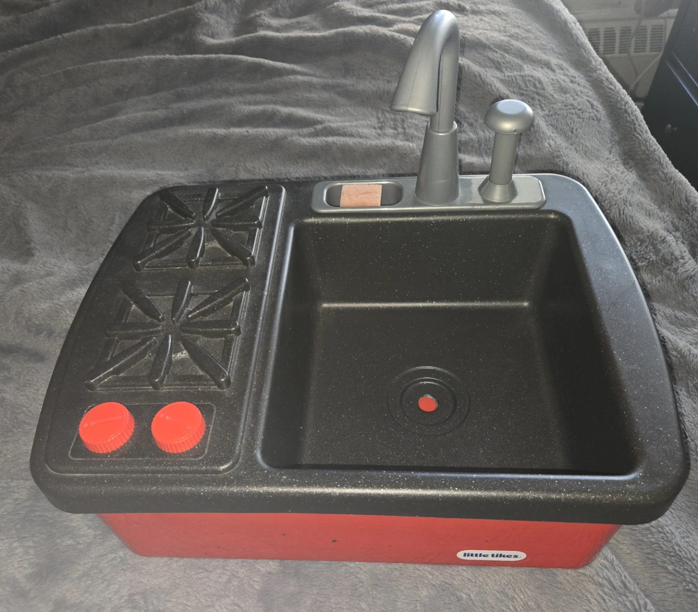 Little Tikes Play Kitchen Sink with Accessories