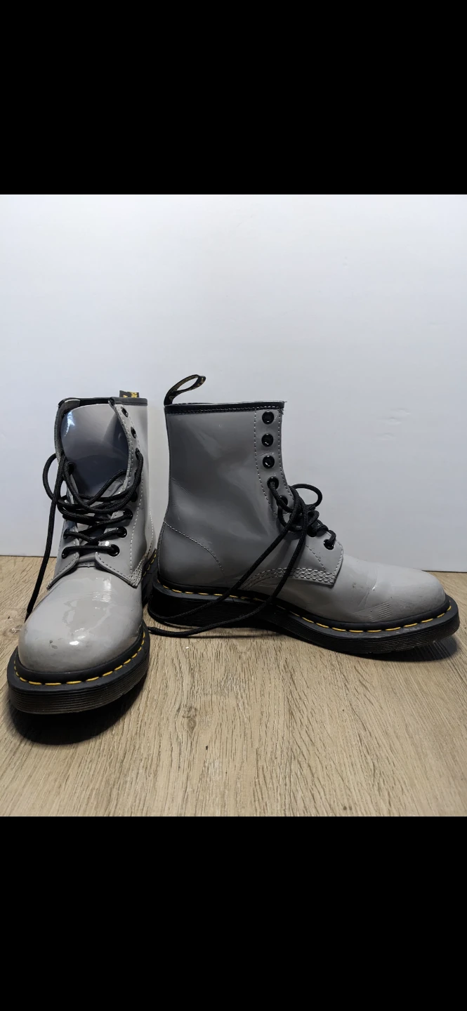 Dr. Martens Patent Boots Size 8 US and Size 7 US - photo 3