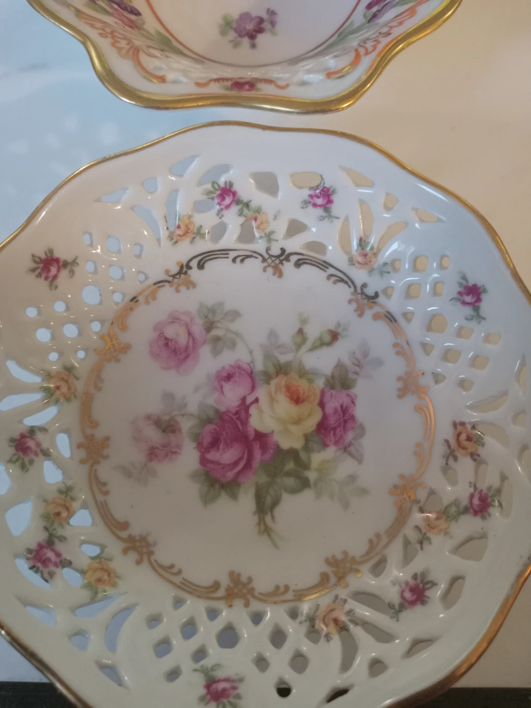 Set of Two Vintage Floral Lattice Dishes - photo 3