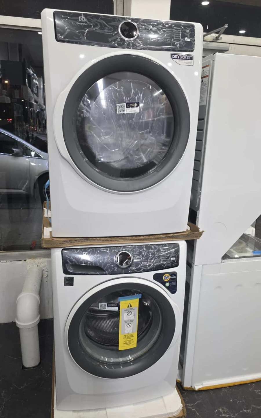 New Electrolux Washer and Electric Dryer Set