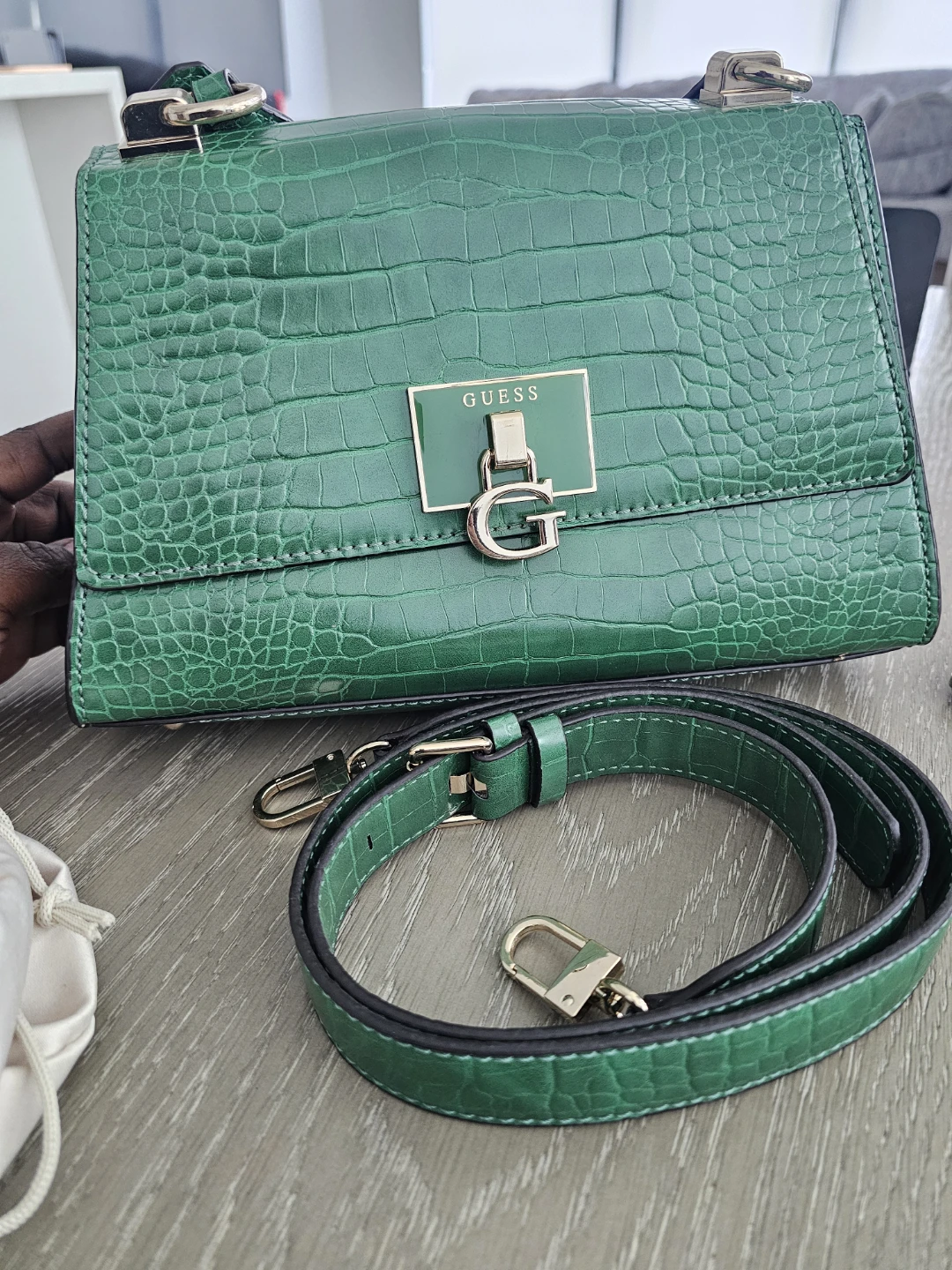 Guess Green Croc-Embossed Handbag - photo 3