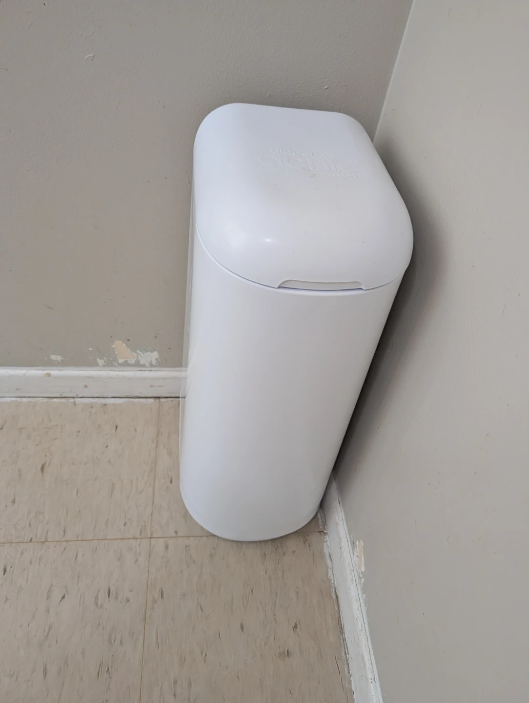 Diaper Genie Essence Diaper Pail