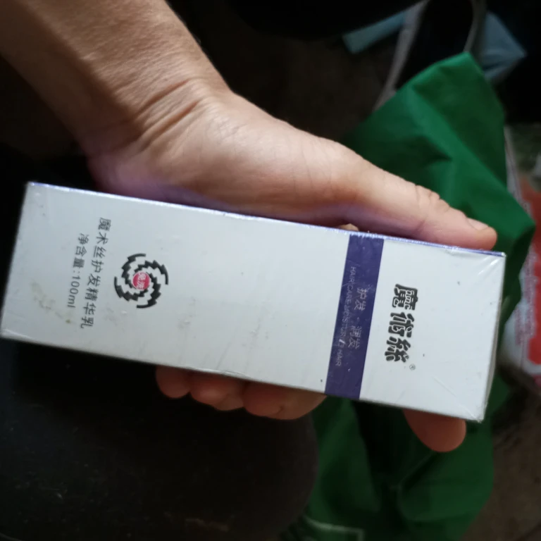 Bioré Hydrate & Glow Gentle Cleanser