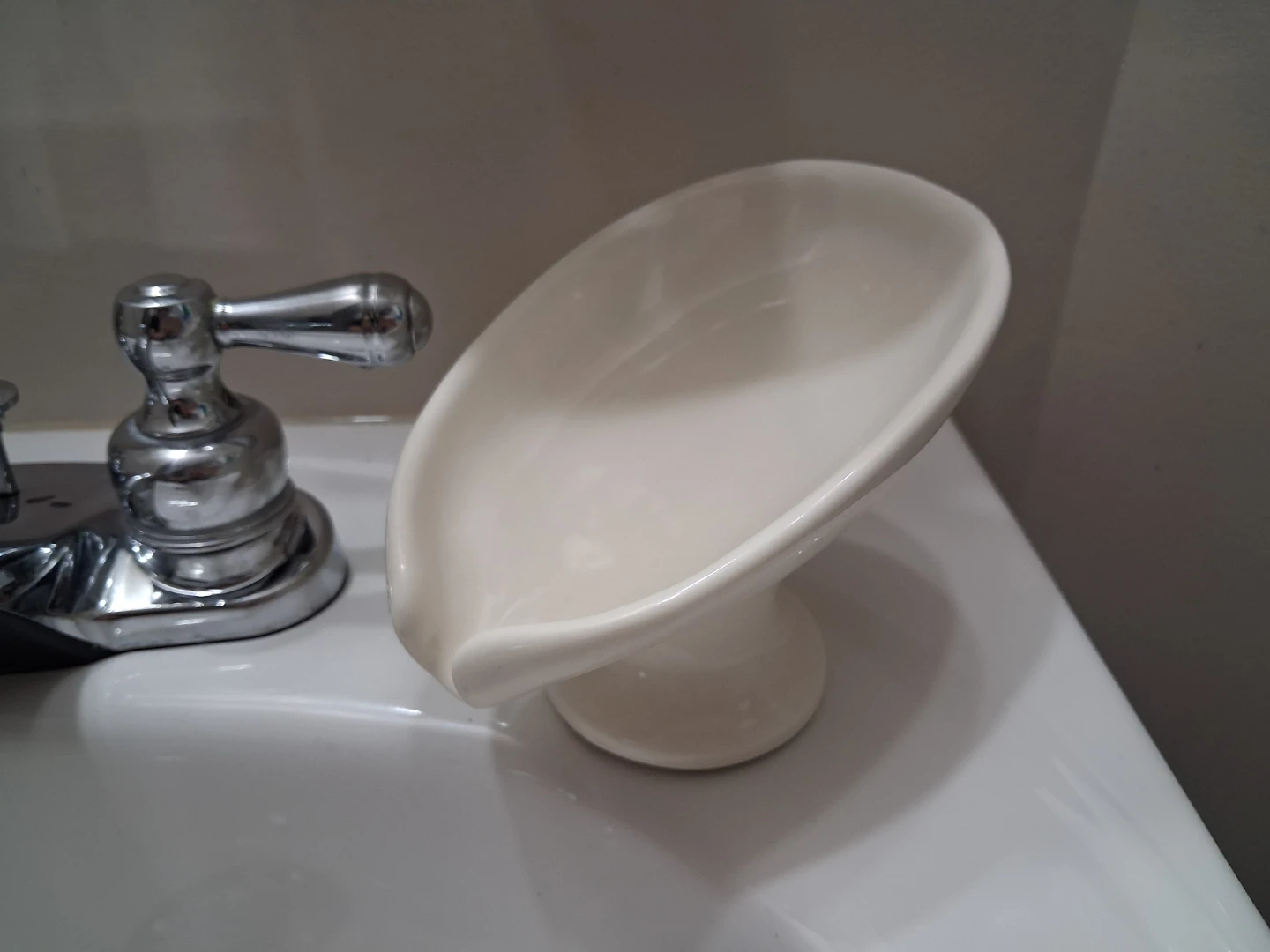 Self Draining Soap Dish - photo 5