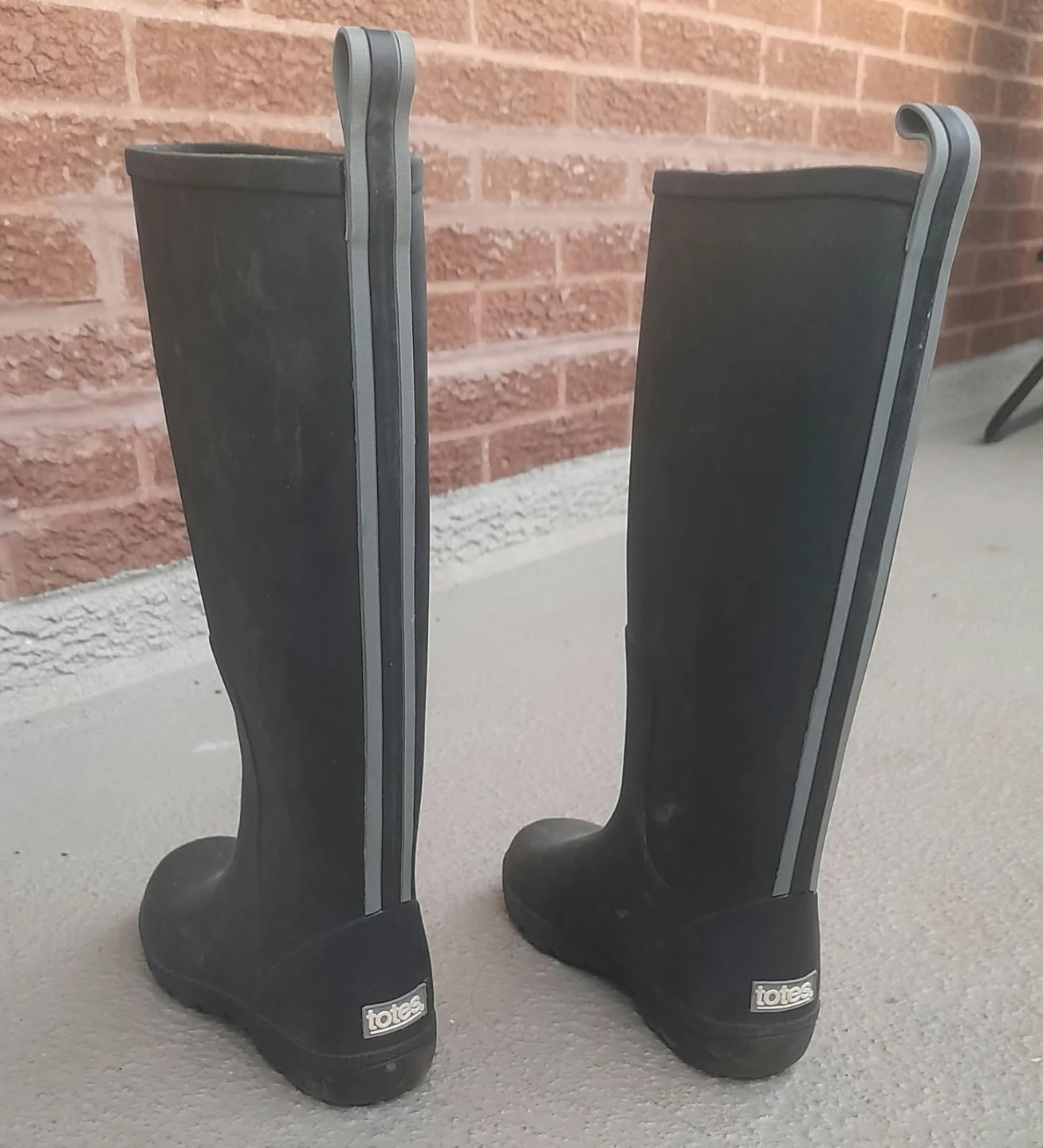 Totes Everywear Rain Boots Black Size 6 🏈 - photo 2
