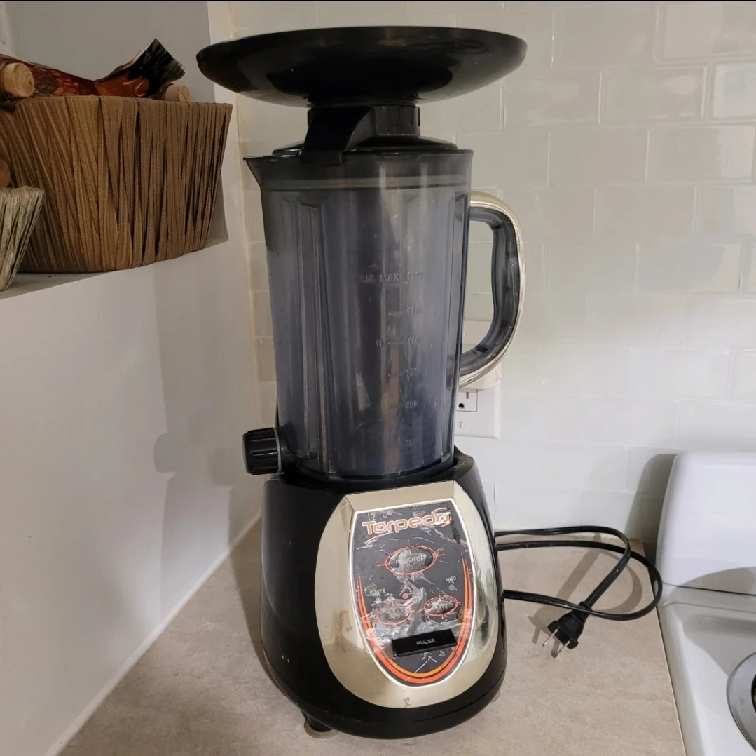 Bundle of Omega Juicer & Torpedo Blender - photo 2