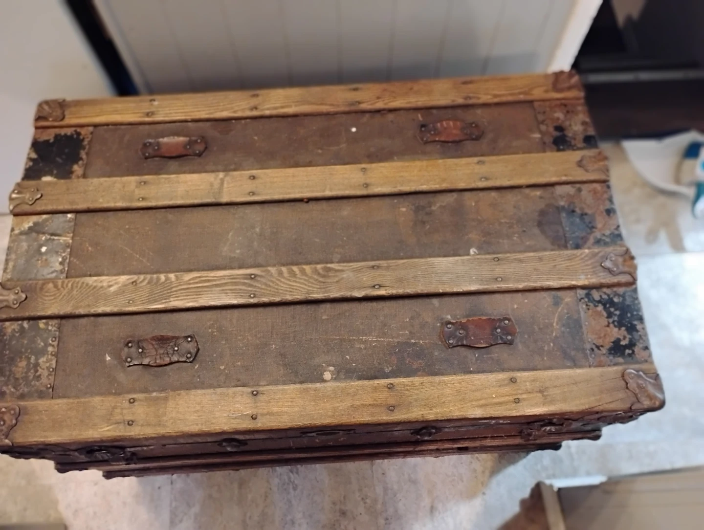 Vintage Wooden Storage Trunk - photo 2