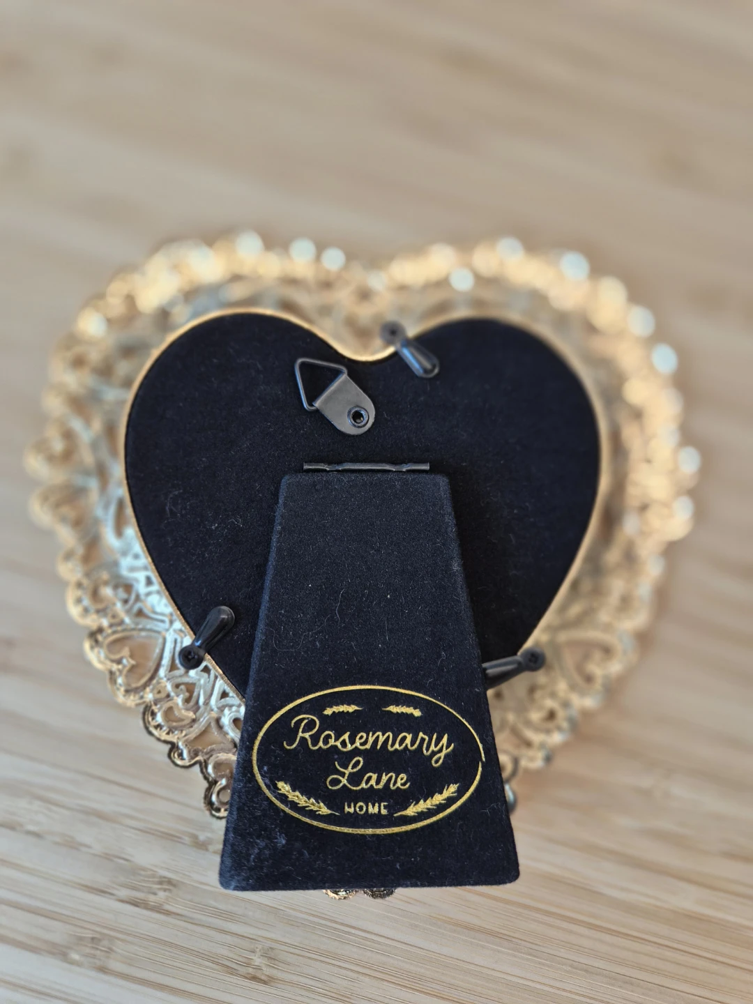 Heart-Shaped Picture Frame - photo 2