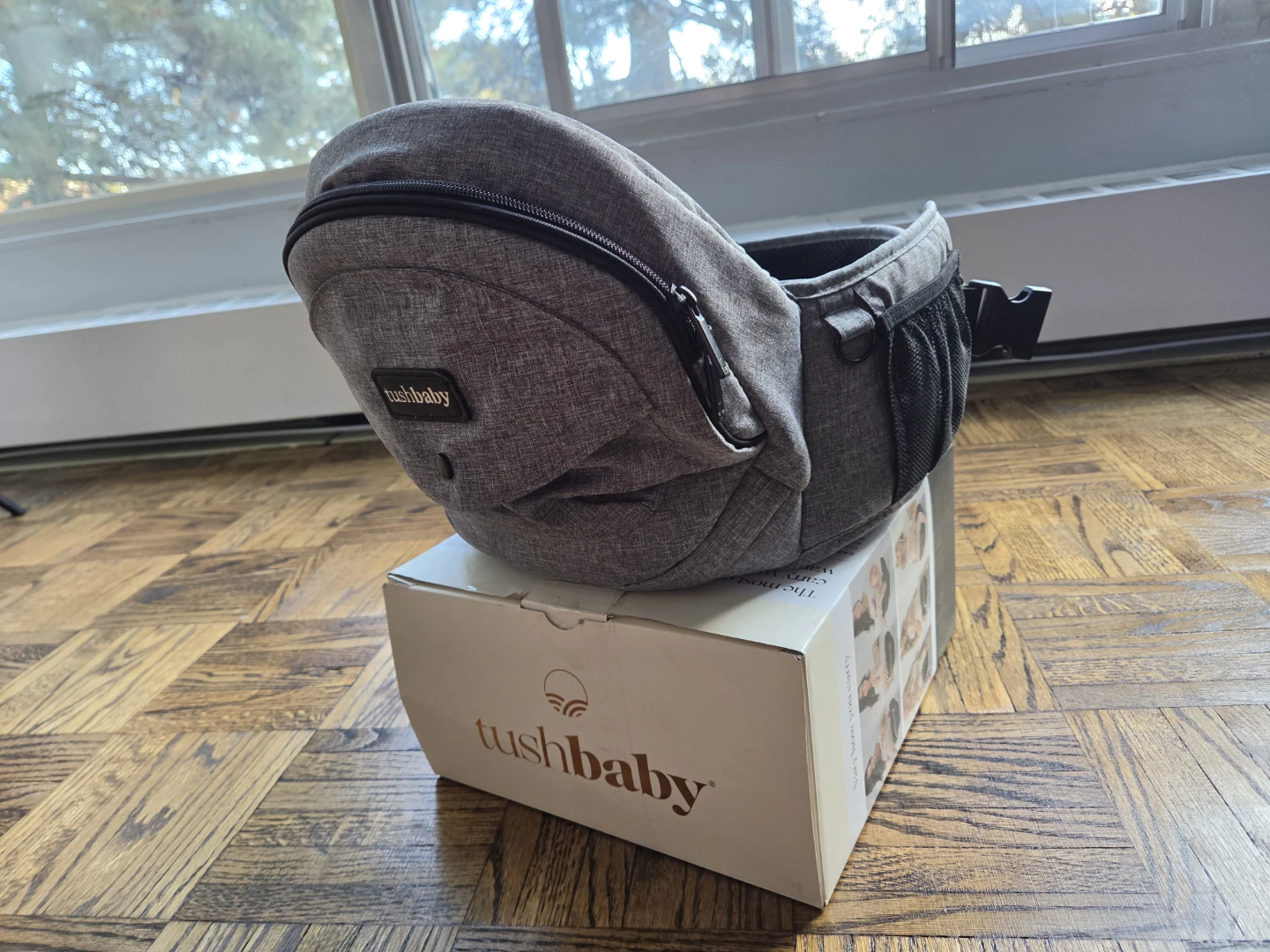 Tushbaby Hip Seat Baby Carrier