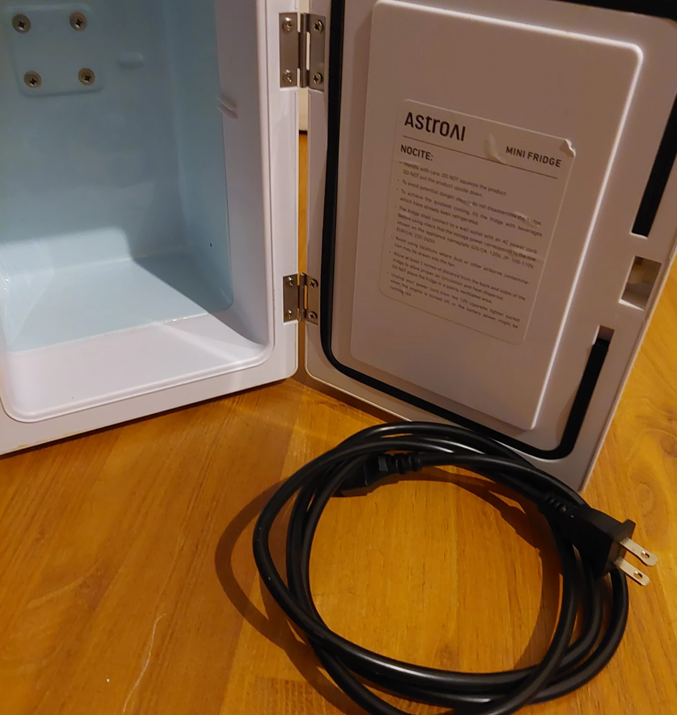 AstroAI Portable Mini Fridge - photo 5