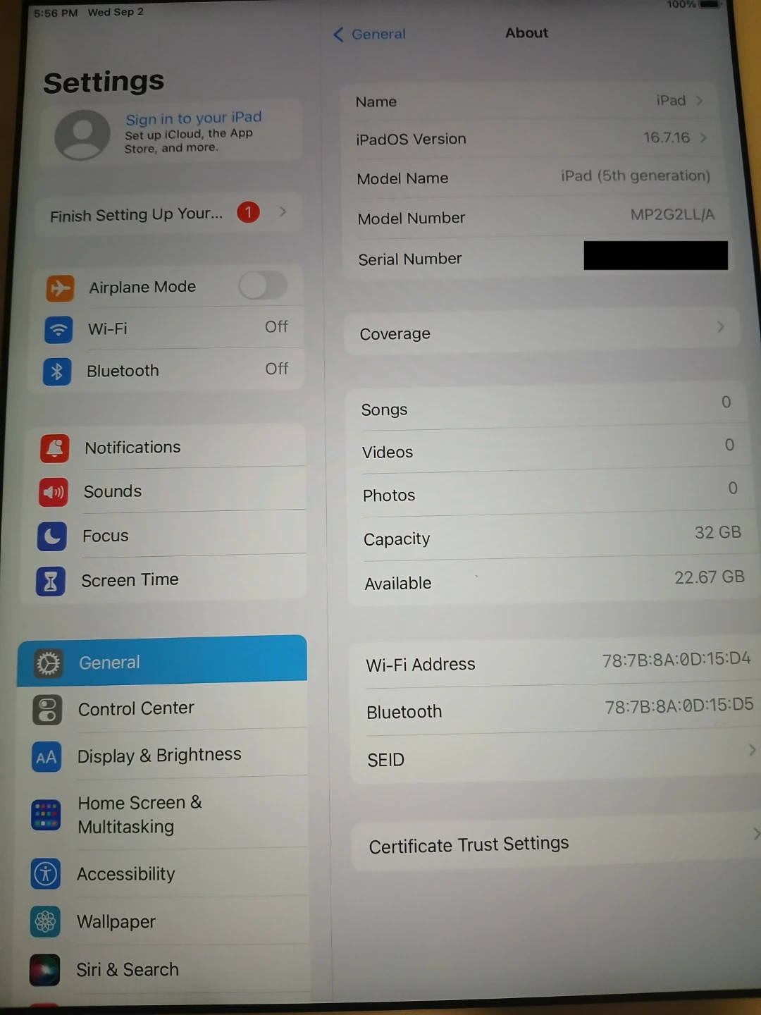 Apple iPad 5th Gen 32GB - photo 5