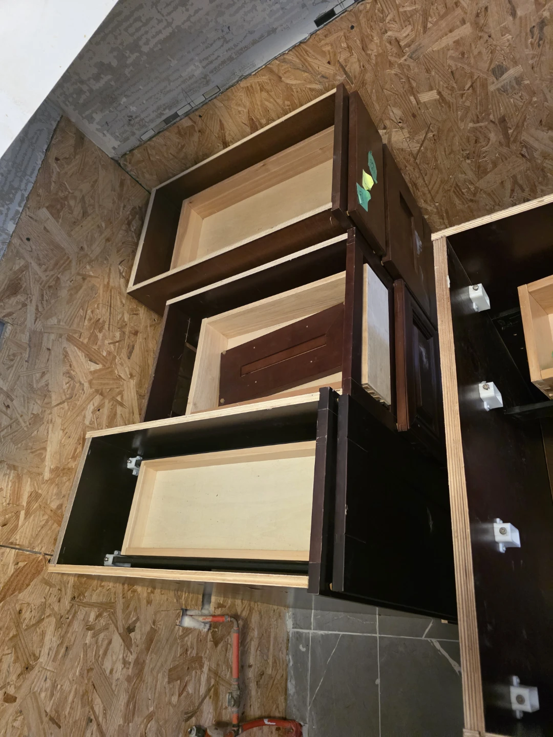 Dark Wood Kitchen Cabinet Set - photo 4