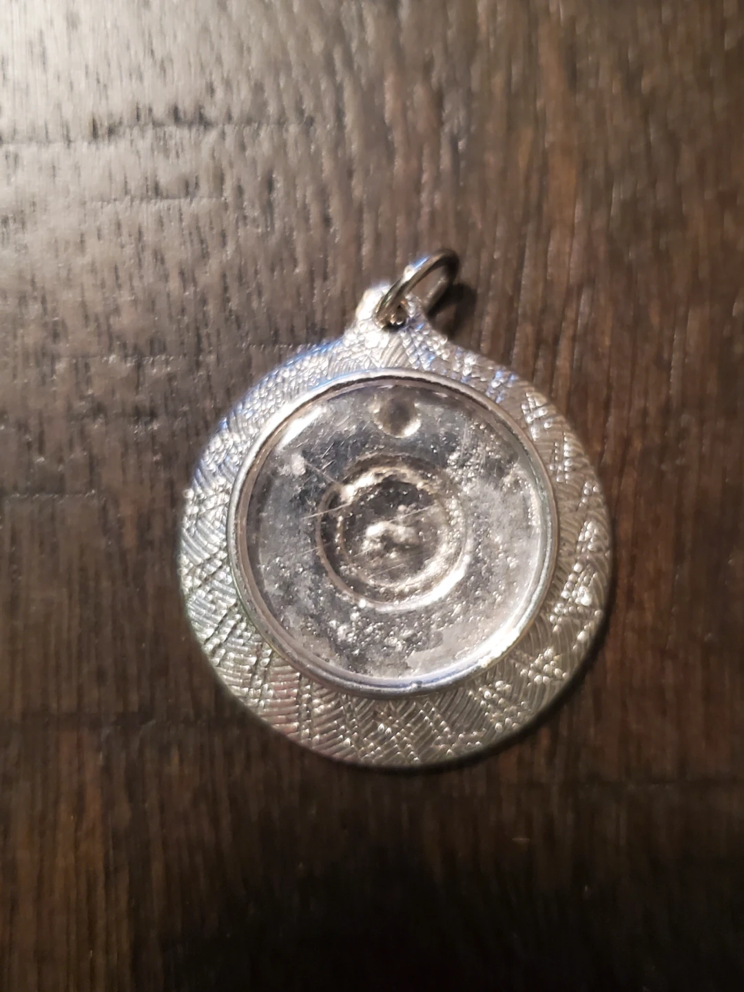 Vintage Round Photo Frame Locket Pendant 🏈