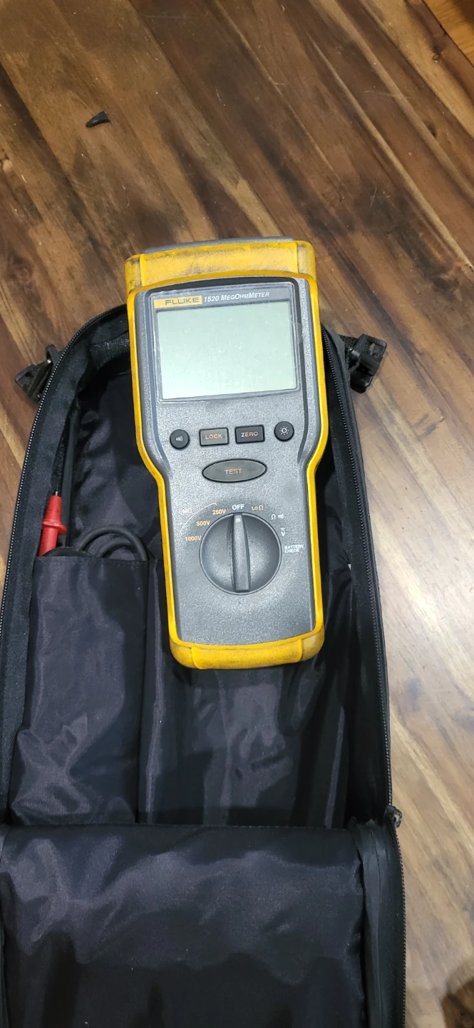 Fluke 1520 MegOhmMeter