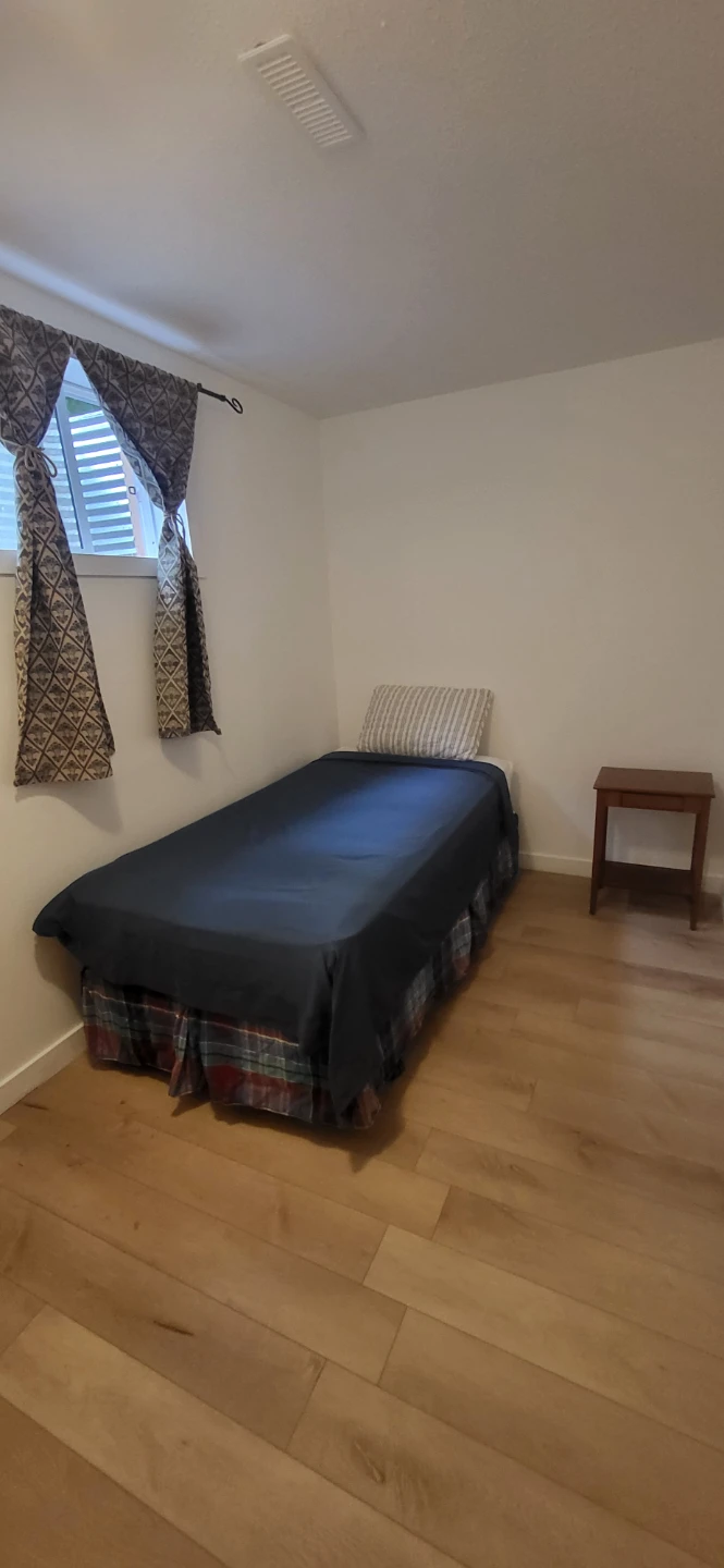Basement for Rent - photo 3