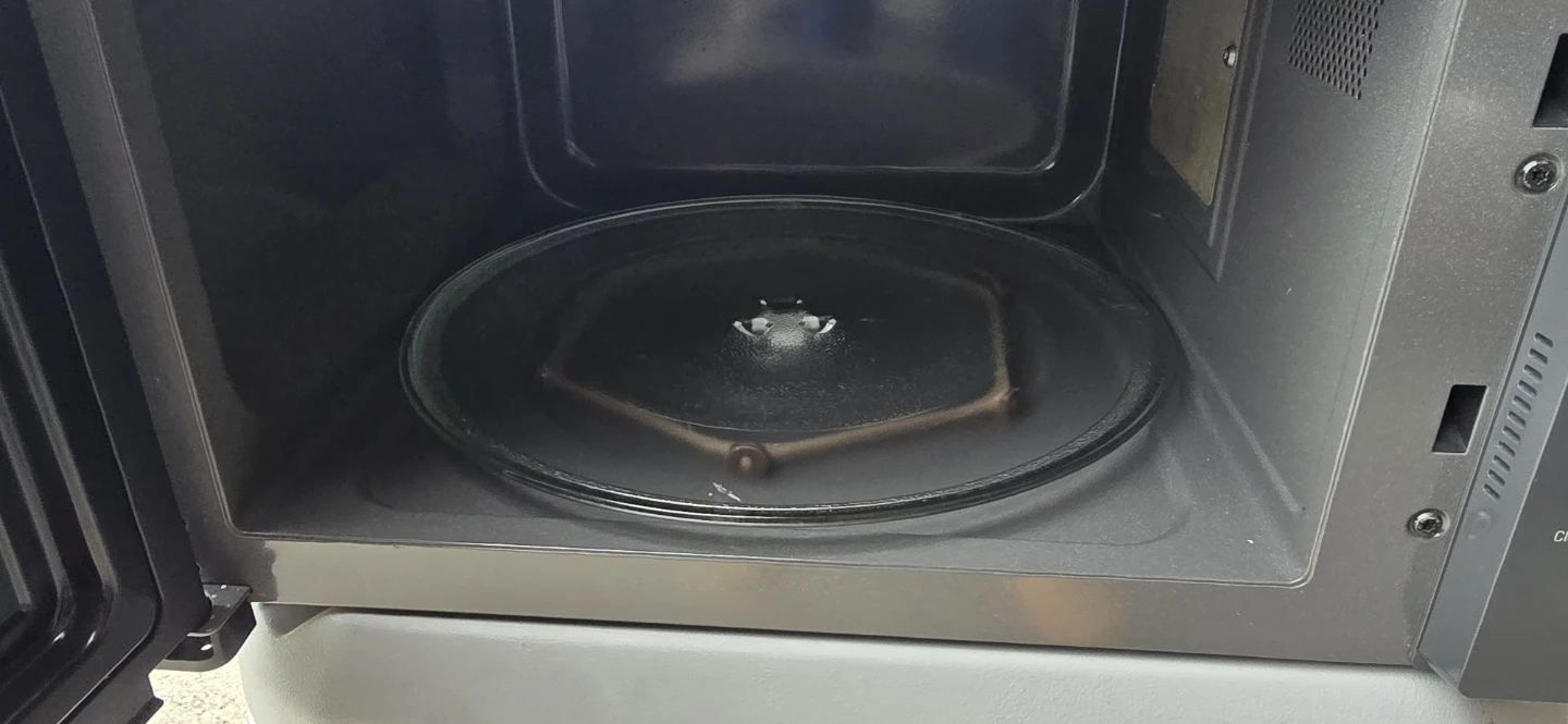 LG LMC1575SB Microwave - photo 3