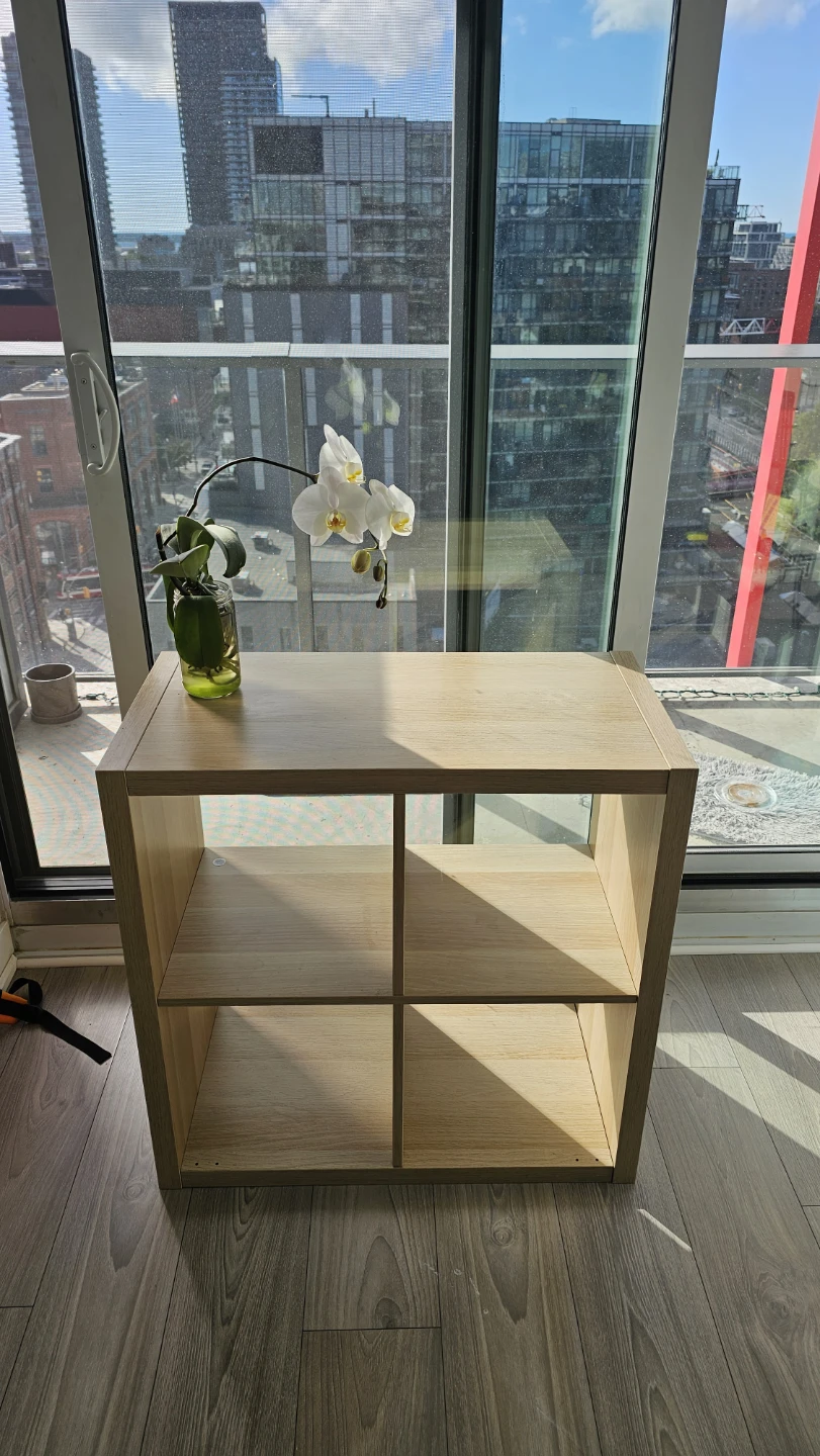 IKEA KALLAX 2x2 Shelf Unit – White Stained Oak Effect (Like New) - photo 2