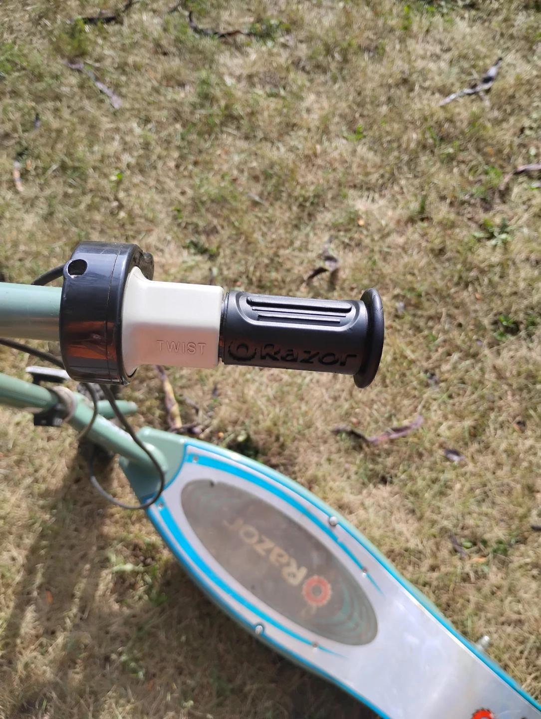Razor RX200 Electric Scooter - photo 3