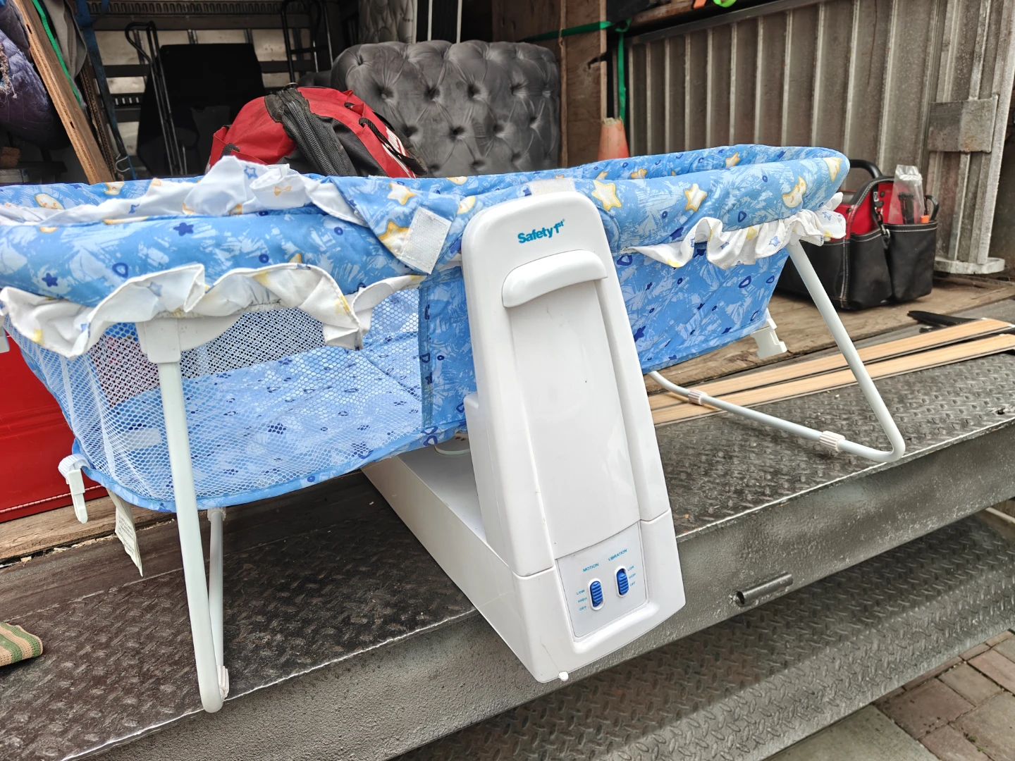 Safety 1st baby bassinet with vibration - photo 2
