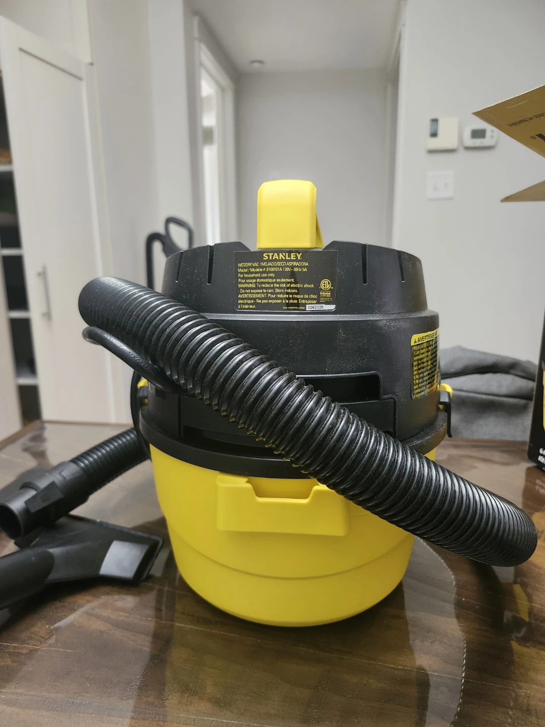 Stanley 1.0 Gallon Wet/Dry Vacuum - photo 3