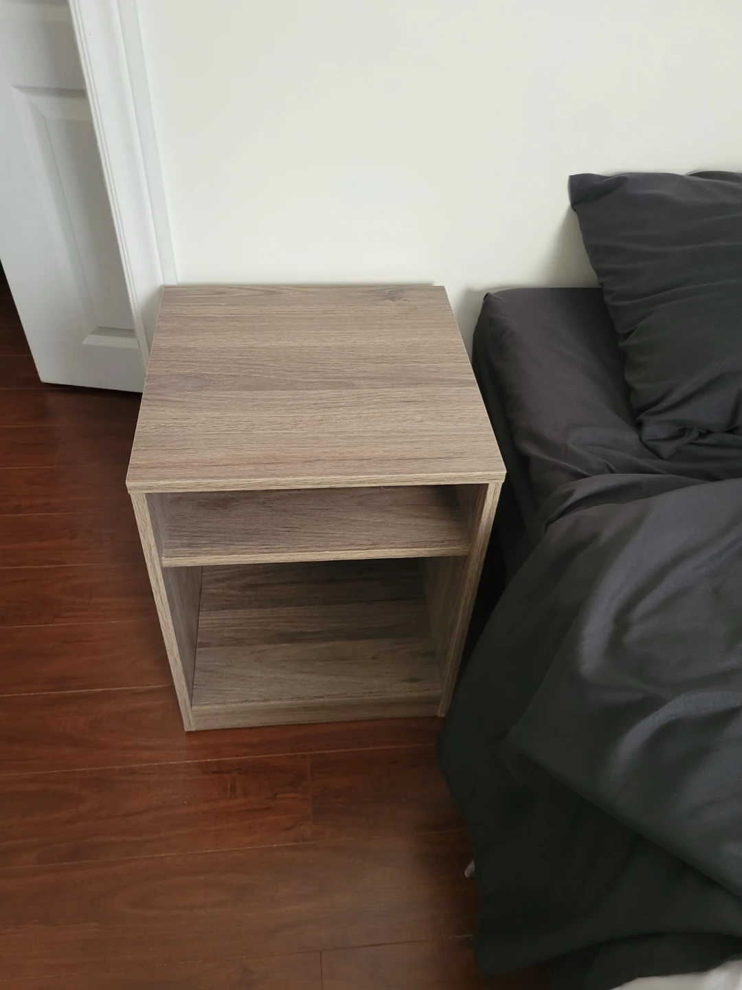 $30 each bedside tables - photo 3