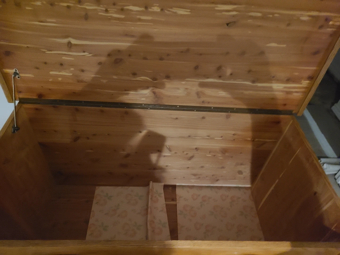 Solid Wood Cedar Storage Chest - photo 2
