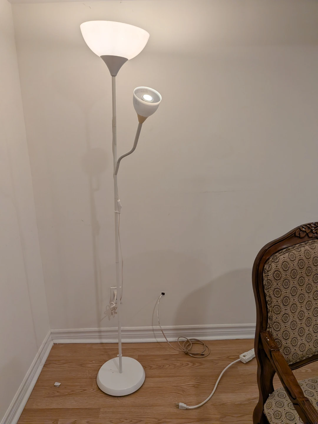 White Double Head Floor Lamp ( Ikia )
