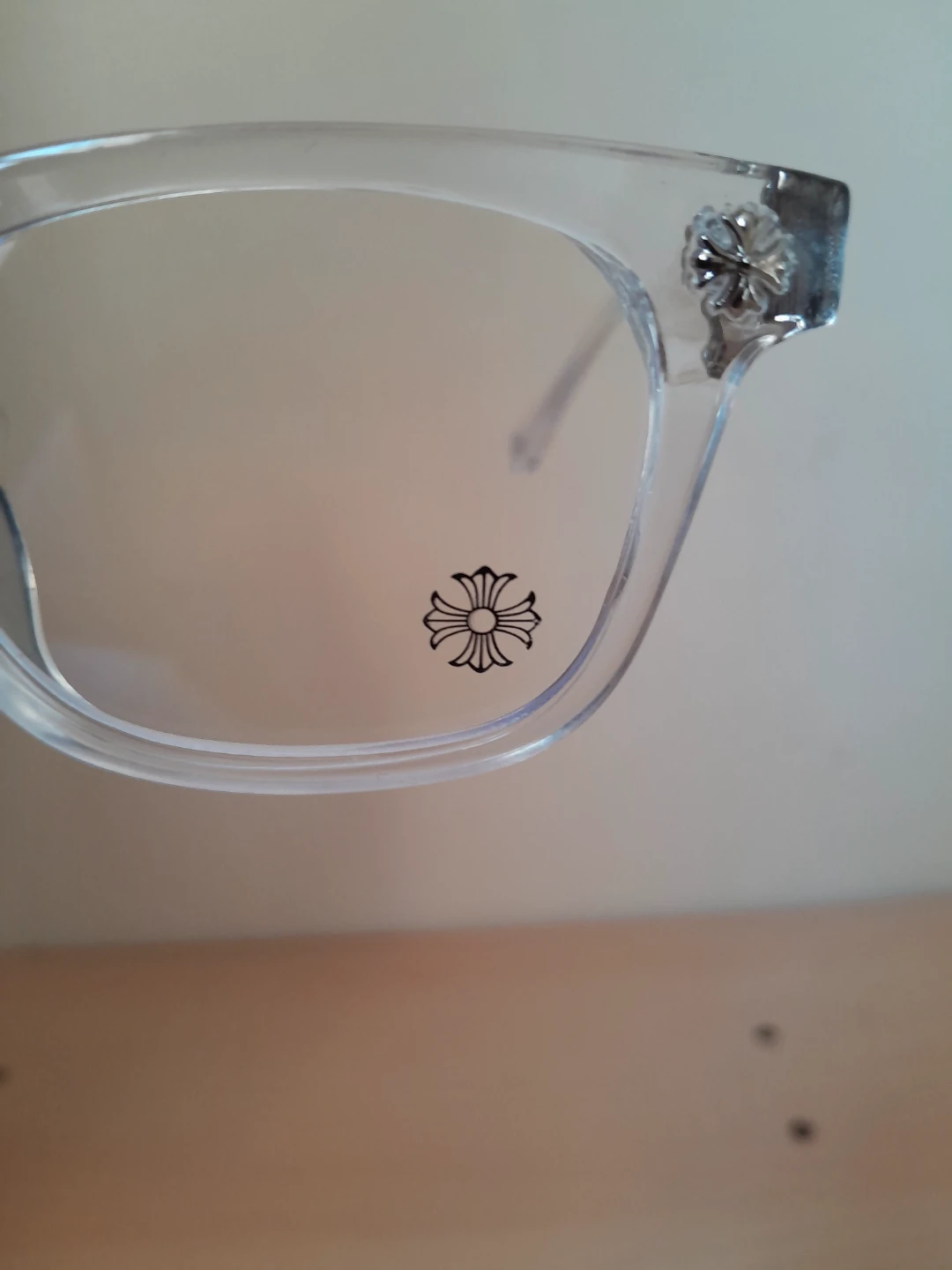 Clear and silver Chrome hearts glasses. - photo 3