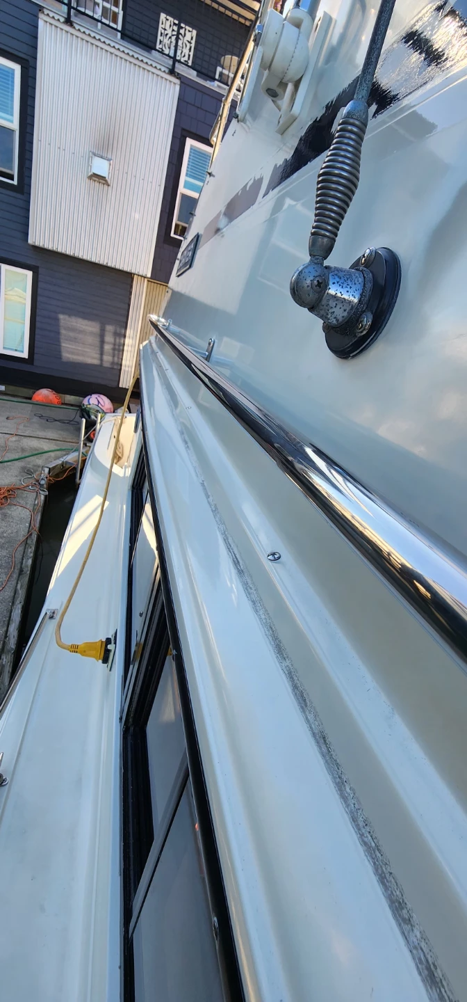 🚤 BOAT POLISHING • WASHING • DETAILING 🚤 - photo 3