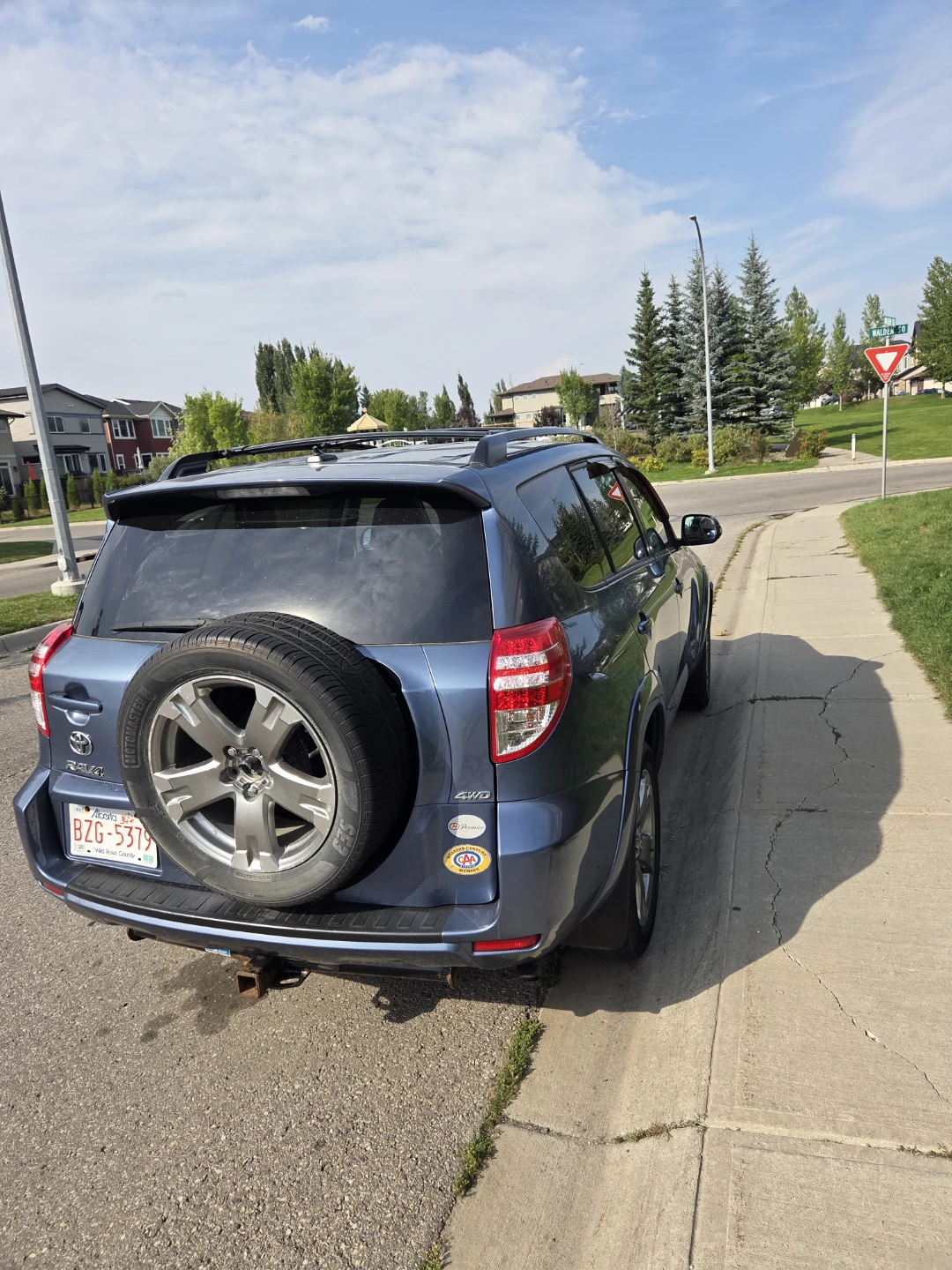 Toyota RAV4 4WD - photo 3