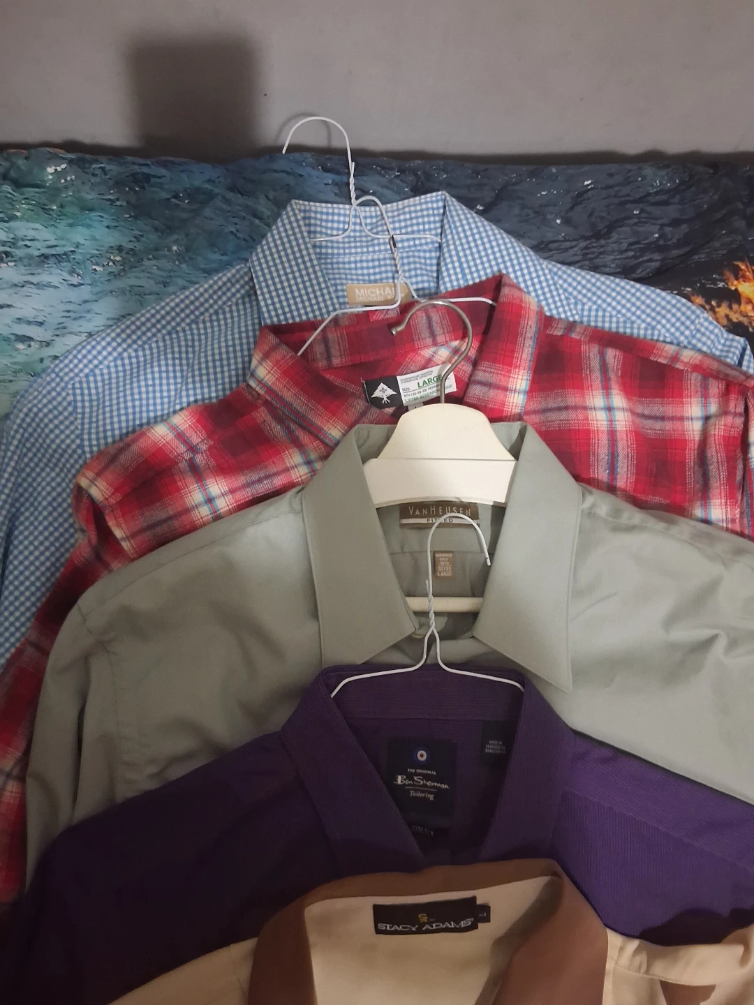 Lot of 5 Men's Dress and Casual Shirts - photo 2