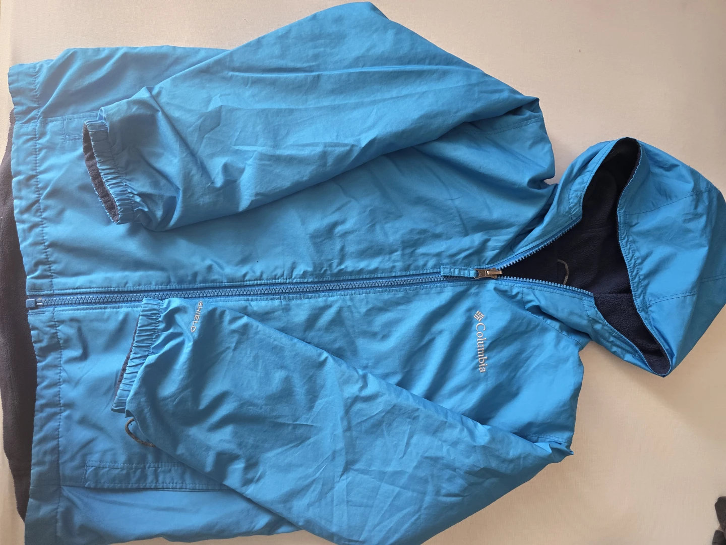 Columbia Blue Hooded Reversible Windbreaker kids 6-8 y.o Jacket