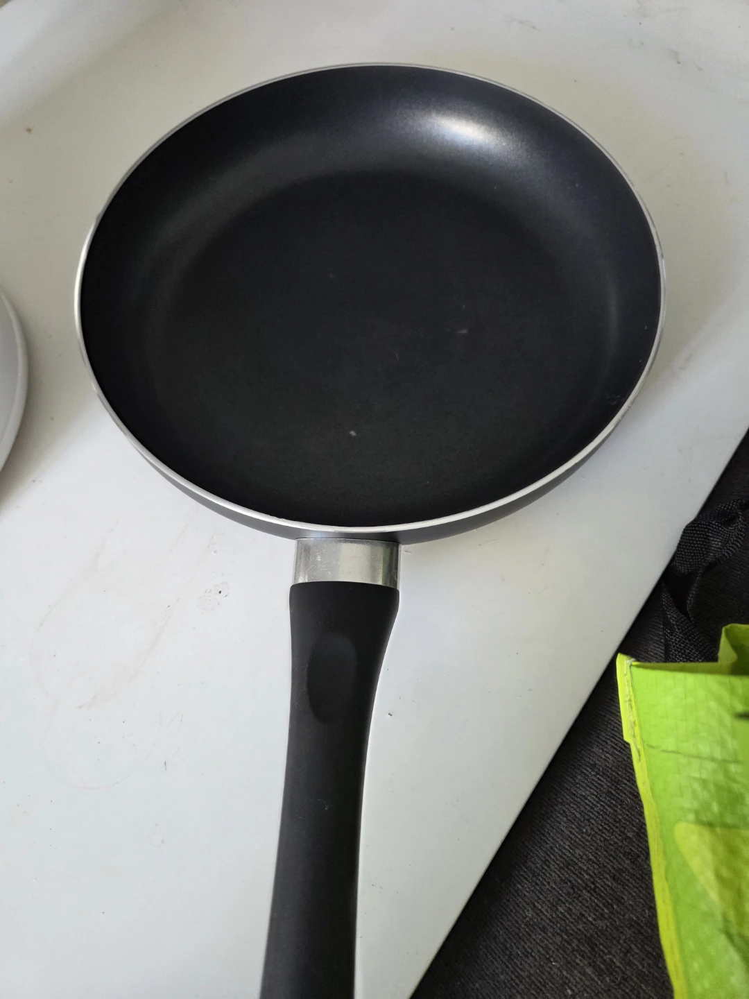 Amazon Basics Non-Stick Frying Pan