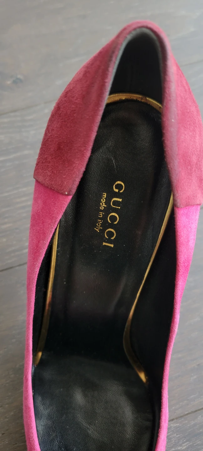 Gucci Shoes Pink Suede  Gold Cap Toe Pumps 9.5 - photo 2