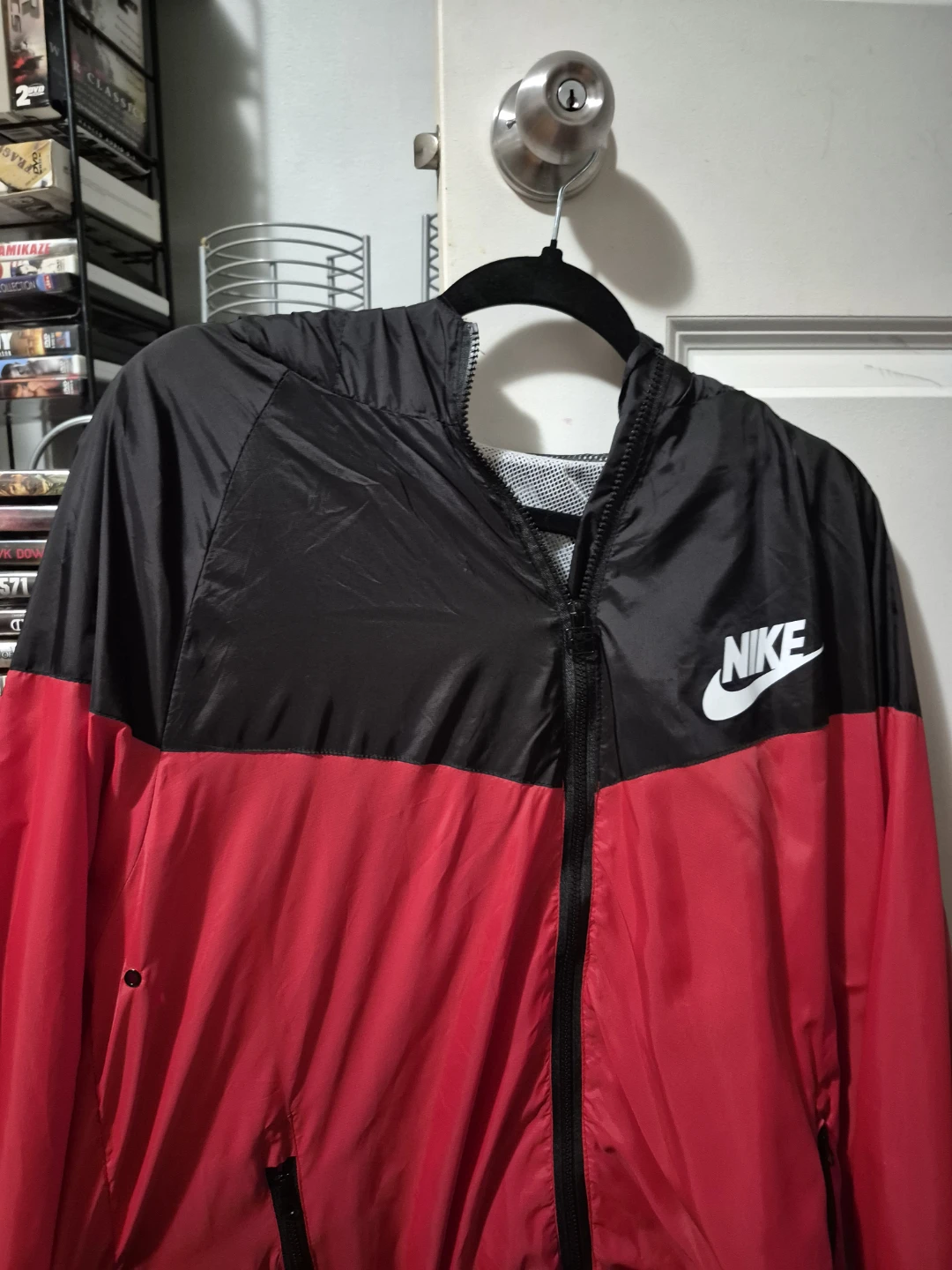 New Nike Windbreaker 5Xl firs like 3Xl
